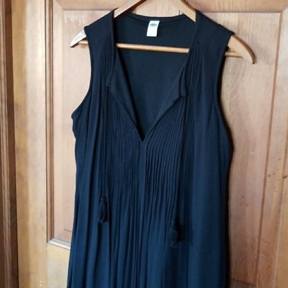 Old Navy - Sleeveless Pintuck Tie Neck Swing Dress 144650 | Small | Black - Picture 7 of 13